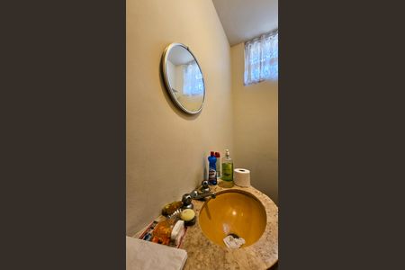 Casa à venda com 450m², 5 quartos e 7 vagasBanheiro 6