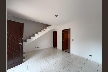 Sala de casa para alugar com 2 quartos, 75m² em Vila Curuçá, Santo André