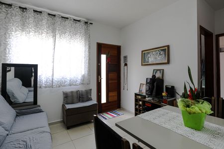 Sala de casa para alugar com 2 quartos, 50m² em Vila Sao Sebastiao, Mogi das Cruzes