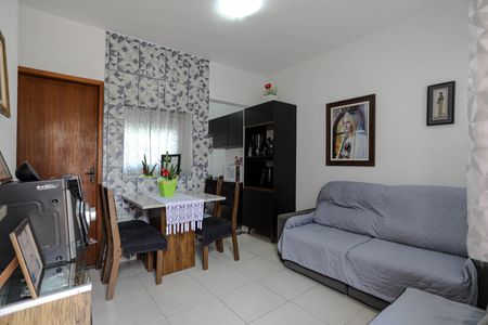 Sala de casa para alugar com 2 quartos, 50m² em Vila Sao Sebastiao, Mogi das Cruzes