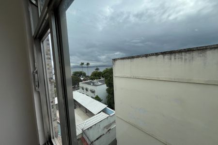 Vista de apartamento à venda com 2 quartos, 60m² em Jardim Guanabara, Rio de Janeiro