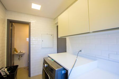 Apartamento à venda com 160m², 3 quartos e 3 vagas Apartamento à venda com 160m², 3 quartos e 3 vagasÁrea de serviço