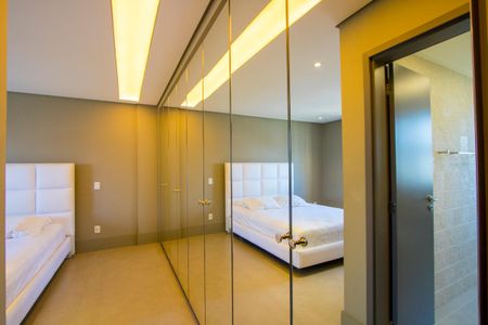 Apartamento à venda com 160m², 3 quartos e 3 vagas Apartamento à venda com 160m², 3 quartos e 3 vagasQuarto 2 - Suíte
