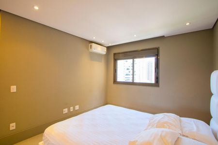 Apartamento à venda com 160m², 3 quartos e 3 vagas Apartamento à venda com 160m², 3 quartos e 3 vagasQuarto 2 - Suíte