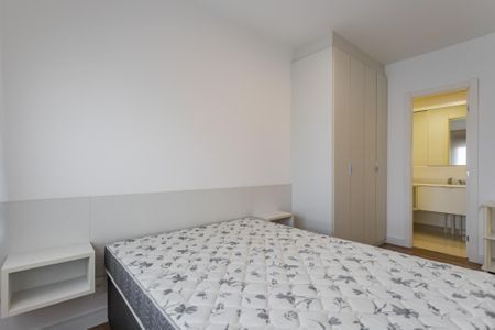 Suíte de apartamento para alugar com 1 quarto, 65m² em Partenon, Porto Alegre