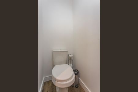 Lavabo de apartamento para alugar com 1 quarto, 65m² em Partenon, Porto Alegre
