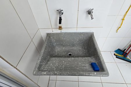 Apartamento para alugar com 70m², 2 quartos e 1 vagaÁrea de Serviço