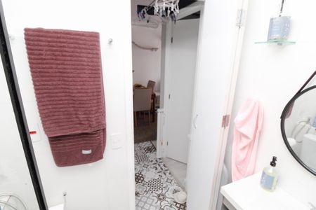 Banheiro Social de apartamento para alugar com 1 quarto, 25m² em Barra Funda, São Paulo