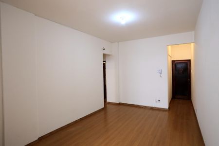 Sala de apartamento para alugar com 2 quartos, 82m² em Centro, Belo Horizonte