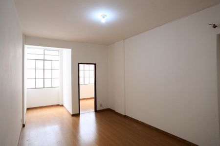 Sala de apartamento para alugar com 2 quartos, 82m² em Centro, Belo Horizonte