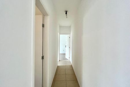 Corredor de casa para alugar com 2 quartos, 50m² em Vila Guarani, São Paulo