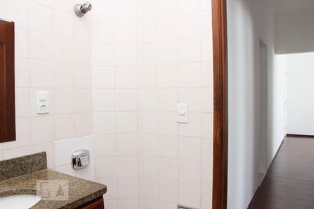 Apartamento à venda com 60m², 2 quartos e 1 vagaBanheiro Social