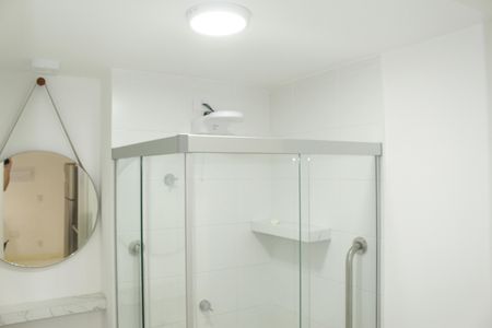 Banheiro de kitnet/studio para alugar com 1 quarto, 25m² em Campos Elíseos, São Paulo