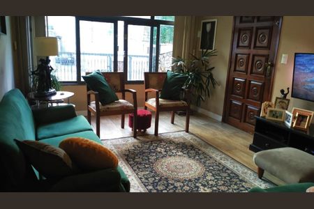 Foto 01 de casa à venda com 4 quartos, 189m² em Água Rasa, São Paulo