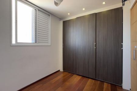 Quarto 1 de apartamento à venda com 2 quartos, 48m² em Vila Moreira, Guarulhos