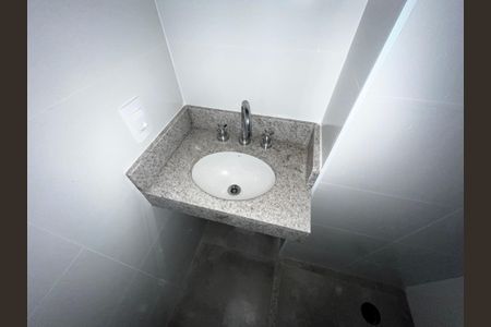 Apartamento à venda com 50m², 2 quartos e 1 vaga Apartamento à venda com 50m², 2 quartos e 1 vagaBanheiro