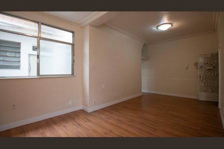 Sala de apartamento para alugar com 3 quartos, 100m² em Praça da Bandeira, Rio de Janeiro