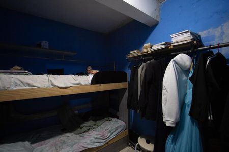 Casa para alugar com 60m², 2 quartos e 2 vagasQuarto 1