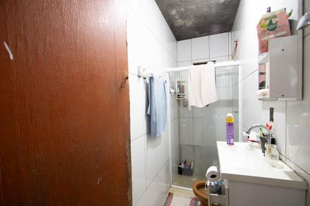 Casa para alugar com 60m², 2 quartos e 2 vagasBanheiro Social