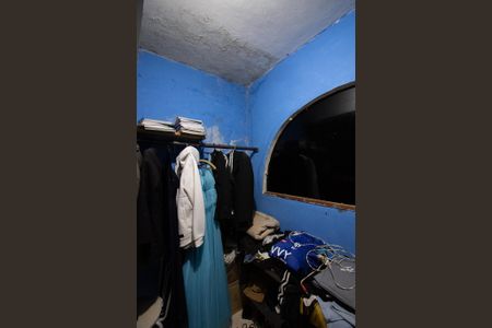 Casa para alugar com 60m², 2 quartos e 2 vagasQuarto 1