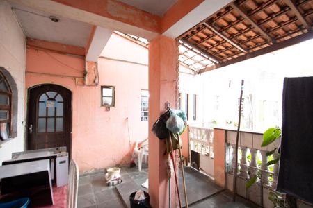 Casa para alugar com 60m², 2 quartos e 2 vagasÁrea de Serviço