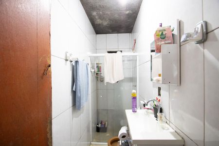 Casa para alugar com 60m², 2 quartos e 2 vagasBanheiro Social