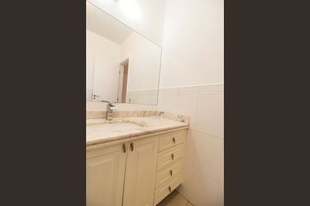 Casa de condomínio para alugar com 163m², 1 quarto e 2 vagas Casa de condomínio para alugar com 163m², 1 quarto e 2 vagasBanheiro da Suíte