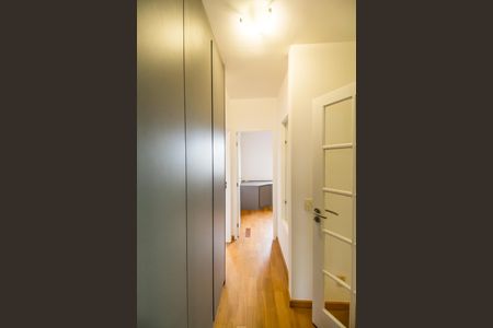 Casa de condomínio para alugar com 163m², 1 quarto e 2 vagas Casa de condomínio para alugar com 163m², 1 quarto e 2 vagasCorredor