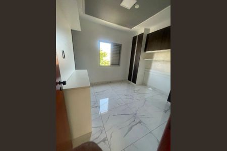 Quarto de apartamento para alugar com 2 quartos, 60m² em Vila Fiori, Sorocaba