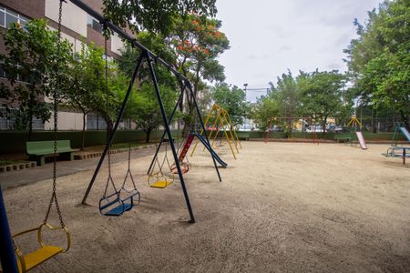 Apartamento à venda com 79m², 2 quartos e 1 vagaÁrea Comum - Playground