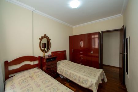 Quarto 2 de apartamento para alugar com 3 quartos, 72m² em Alto Barroca, Belo Horizonte