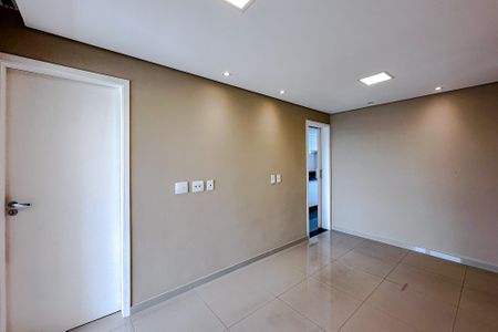 Sala de apartamento para alugar com 2 quartos, 50m² em Vila Bertioga, São Paulo
