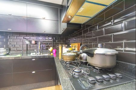 Casa à venda com 182m², 3 quartos e 2 vagas Casa à venda com 182m², 3 quartos e 2 vagasCozinha