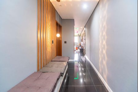 Casa à venda com 182m², 3 quartos e 2 vagas Casa à venda com 182m², 3 quartos e 2 vagasHall