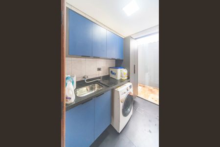 Casa à venda com 182m², 3 quartos e 2 vagas Casa à venda com 182m², 3 quartos e 2 vagasÁrea de Serviço