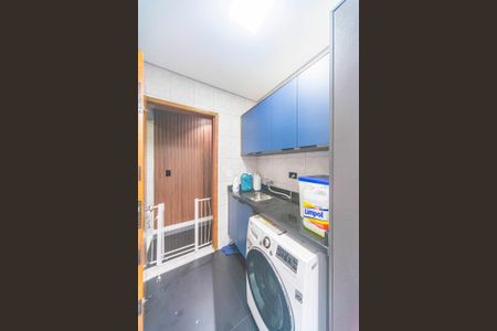 Casa à venda com 182m², 3 quartos e 2 vagas Casa à venda com 182m², 3 quartos e 2 vagasÁrea de Serviço