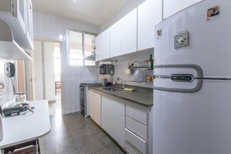 Apartamento para alugar com 118m², 3 quartos e 2 vagasCozinha