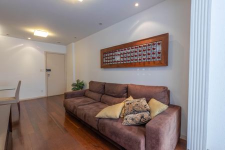 Apartamento para alugar com 118m², 3 quartos e 2 vagasSala