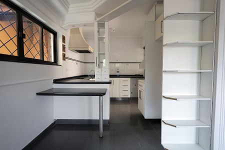 Casa à venda com 160m², 3 quartos e 2 vagasCozinha