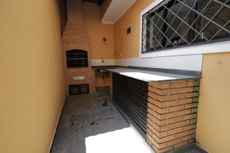 Casa à venda com 160m², 3 quartos e 2 vagasChurrasqueira