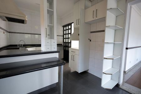 Casa à venda com 160m², 3 quartos e 2 vagasCozinha