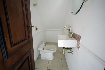 Casa à venda com 160m², 3 quartos e 2 vagasBanheiro 1