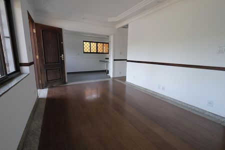 Casa à venda com 160m², 3 quartos e 2 vagasSala