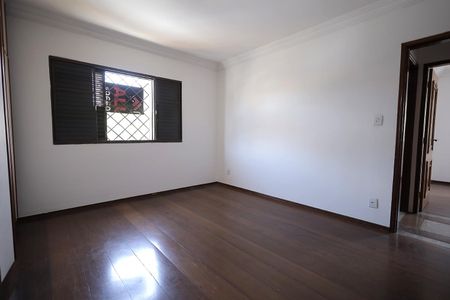 Casa à venda com 160m², 3 quartos e 2 vagasQuarto 2