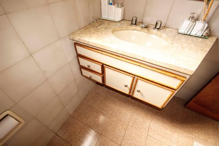 Apartamento à venda com 100m², 3 quartos e 2 vagasbanheiro 1