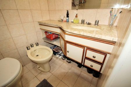 Apartamento à venda com 100m², 3 quartos e 2 vagasbanheiro 2