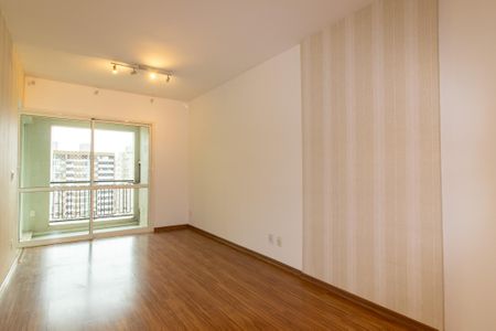 Sala de apartamento para alugar com 2 quartos, 64m² em Cambuí, Campinas