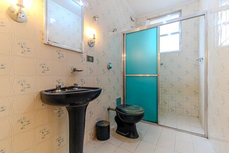 Banheiro de apartamento para alugar com 1 quarto, 62m² em República, São Paulo