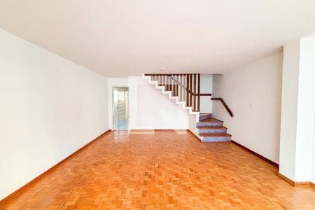 Casa para alugar com 3 quartos, 216m² em Mirandópolis, São Paulo