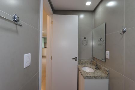 Apartamento para alugar com 63m², 2 quartos e 2 vagasBanheiro Social